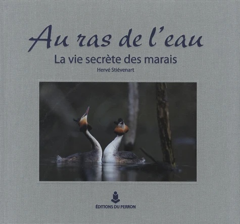 [9782871142249] Au ras de l'eau